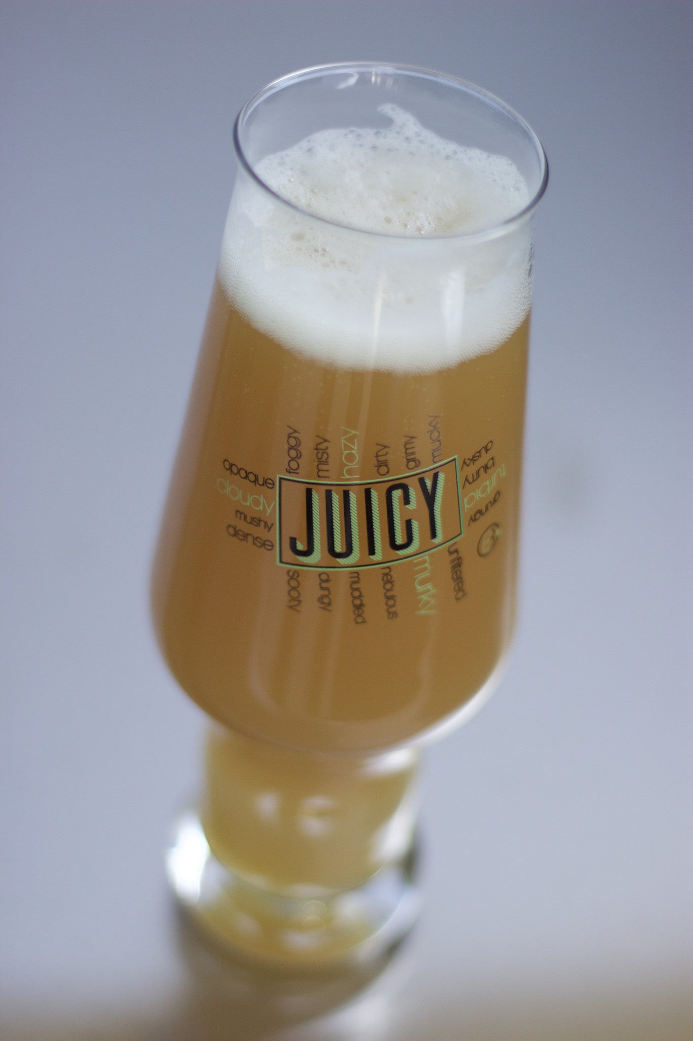 The Juicy Glass | B2